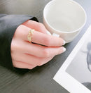 Anillo de dedo con forma de corazon oro - additional image 3